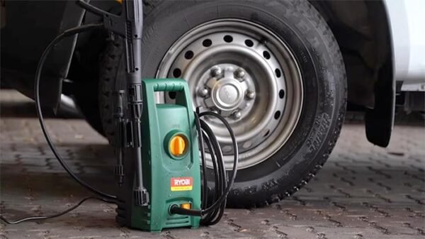 Ryobi Handyline 1200W 100 BAR High Pressure Washer (HJP-1270)